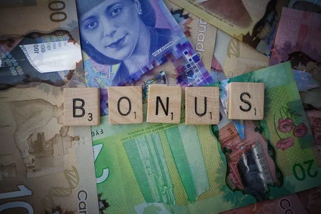 Bonus tiles on money