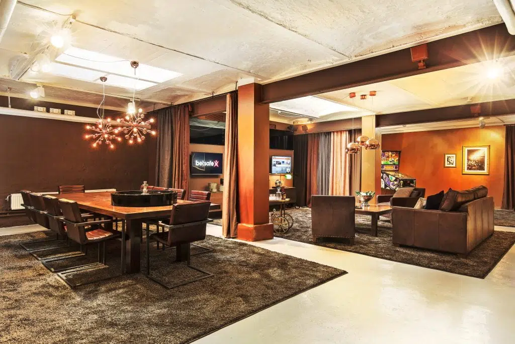 The Betsafe VIP Apartment - Painting