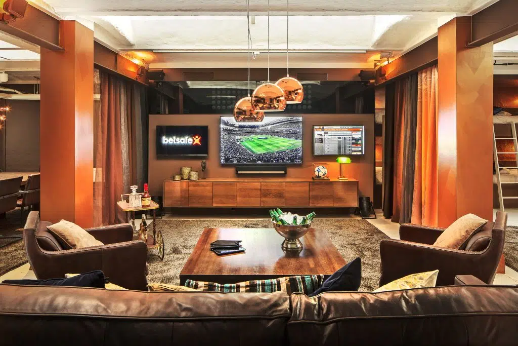 The Betsafe VIP Apartment - TV room